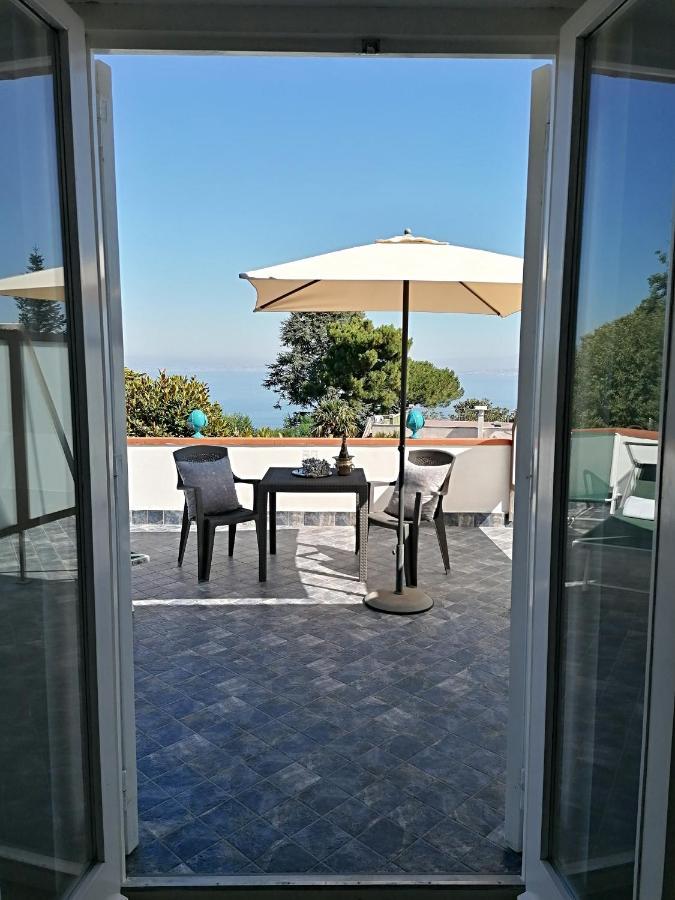 B&B Villa Teresa Sorrento Esterno foto