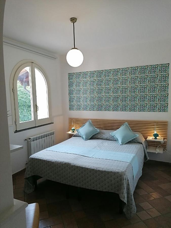 B&B Villa Teresa Sorrento Esterno foto