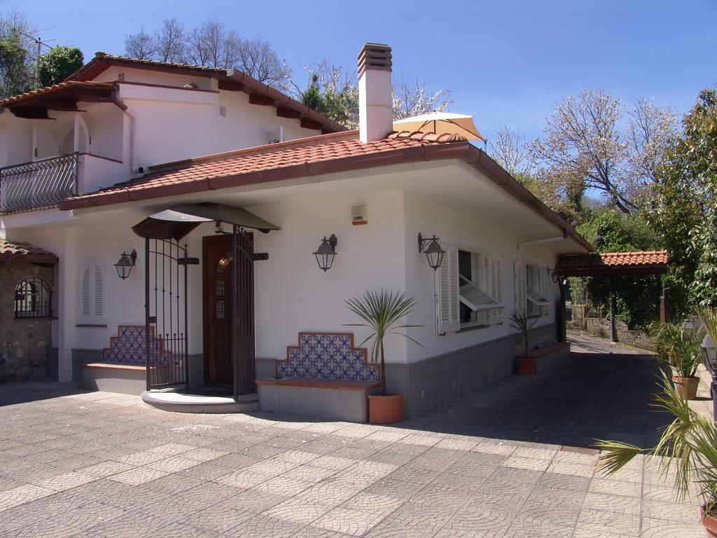 B&B Villa Teresa Sorrento Esterno foto