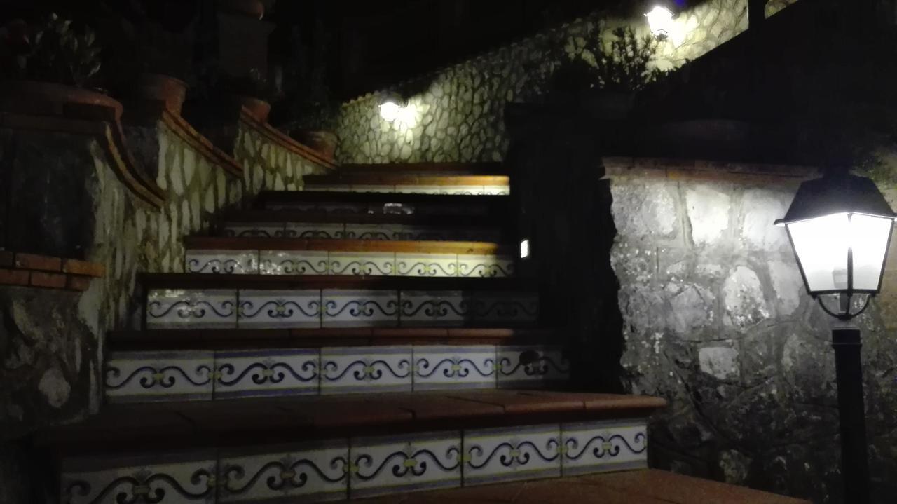 B&B Villa Teresa Sorrento Esterno foto